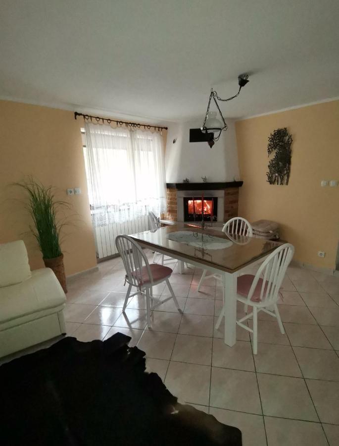 Appartamento Apartma Qbed Gračišče Esterno foto